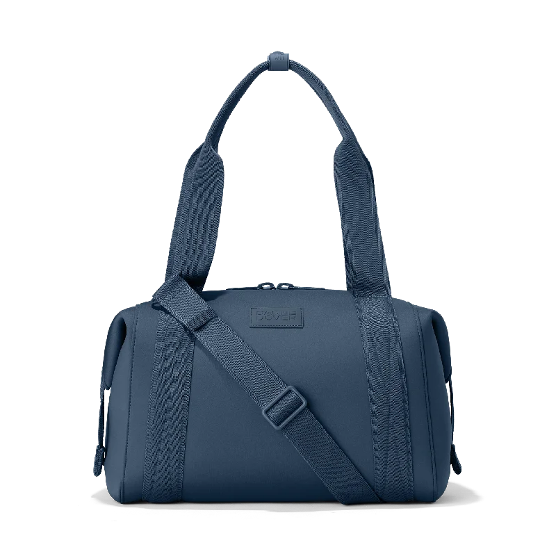 Landon Carryall in Moonlight, Medium