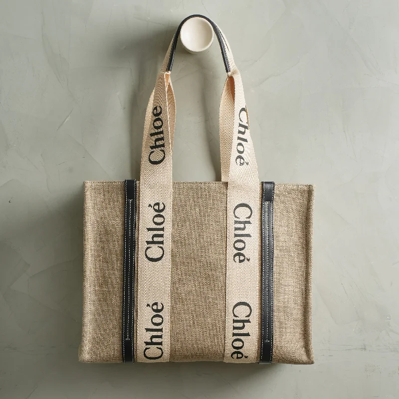 Woody Medium Tote Bag